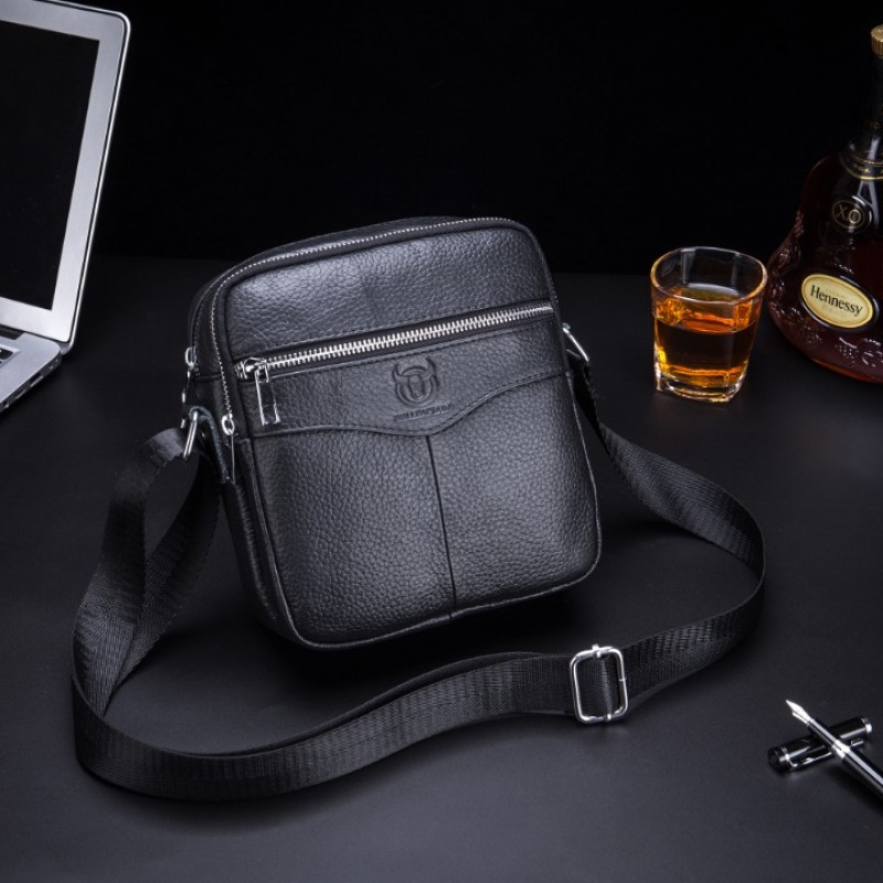 Δερμάτινο τσαντάκι ώμου Bull Captain DJB 023 μαύρο