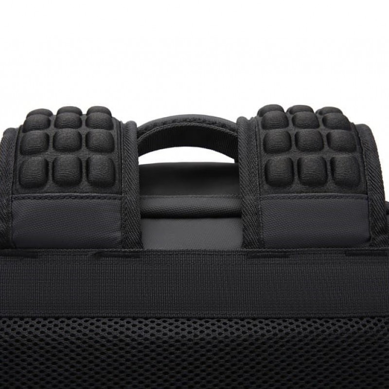 Σακίδιο πλάτης vacuum Tsa Lock 36L Laptop 17,3” Bange 3028 μαύρο 